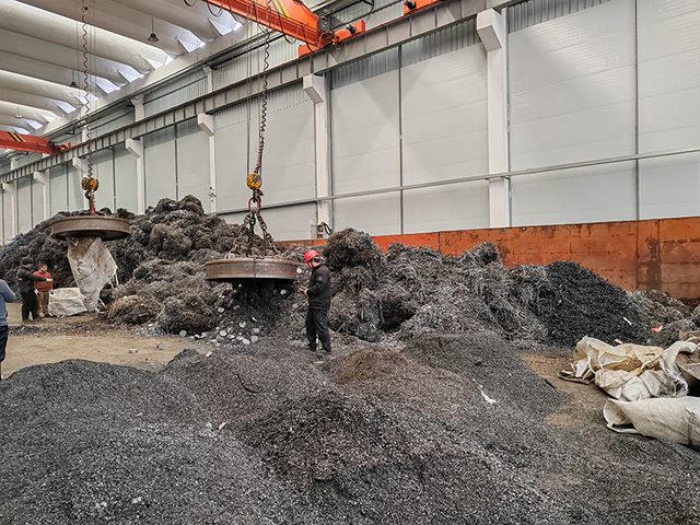 Mesin Briket Logam Horisontal Y83-1300